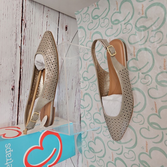 NWT Baretraps Rive Sling Back Flats Size 9M - Picture 9 of 17